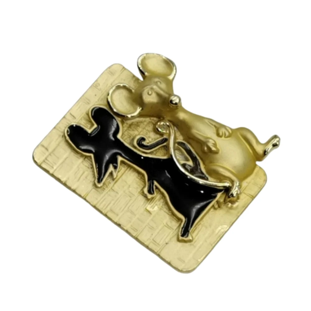 Gold Tone Enamel Mouse Silhouette Brooch NWOT
